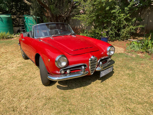 1963 GIULIETTA SPIDER LHD - 33,000 EUROS