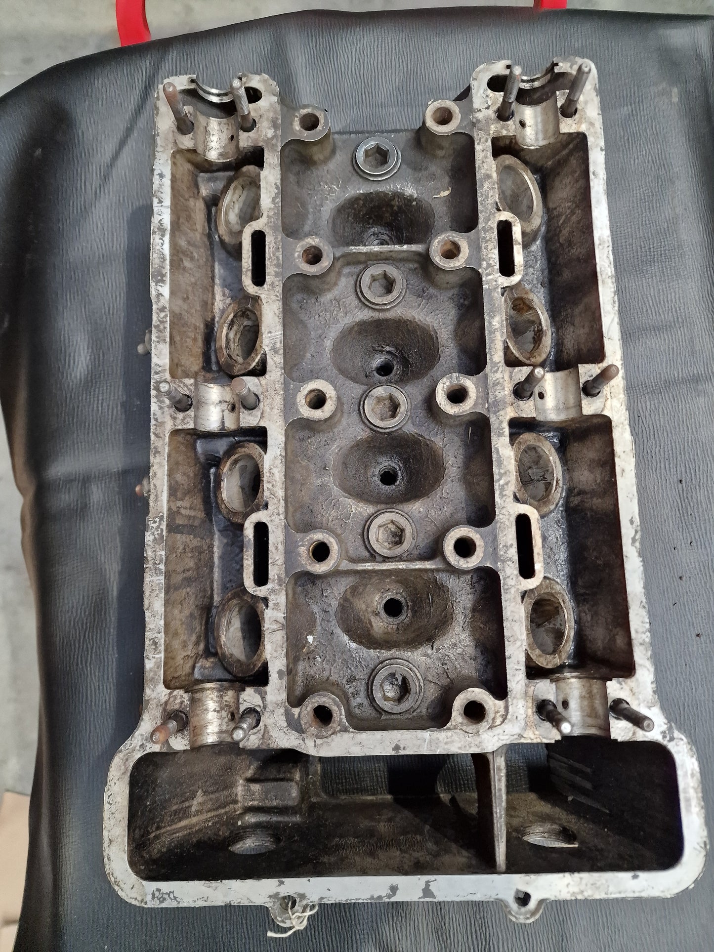 80506 USED CYLINDER HEAD 1750 MK2