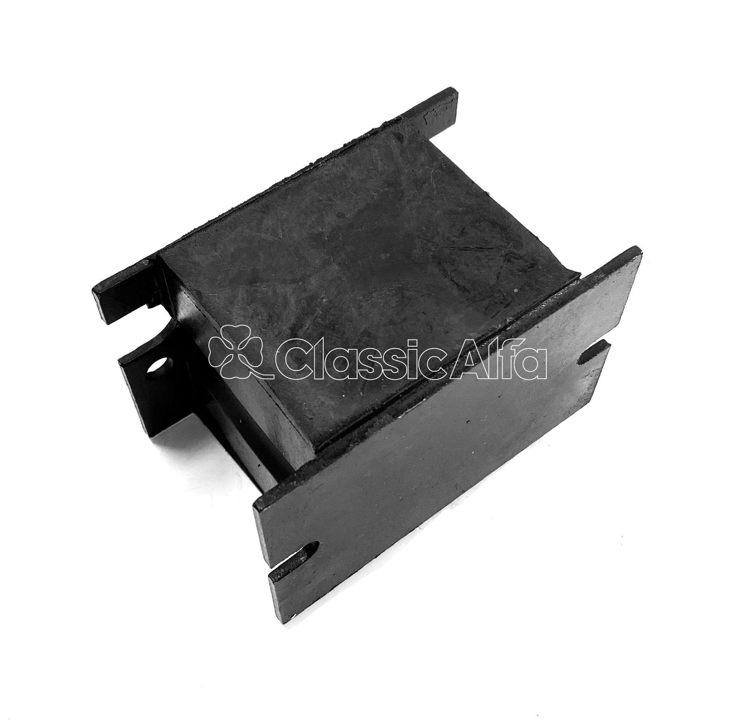 2600-015 2000 & 2600 ENGINE MOUNT