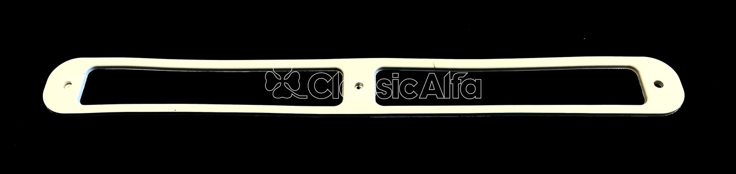 2600-402/1 REAR NUMBER PLATE LIGHT SEAL 2600 & 2000 TOURING