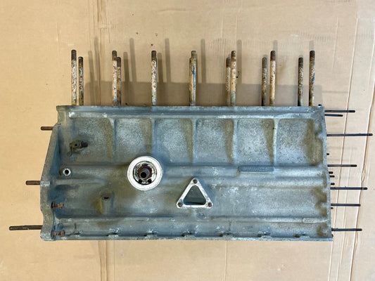 80885 USED 2600 BLOCK AR00601