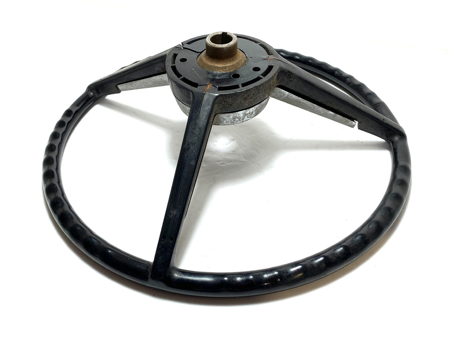 80320 USED EARLY GIULIA SALOON STEERING WHEEL