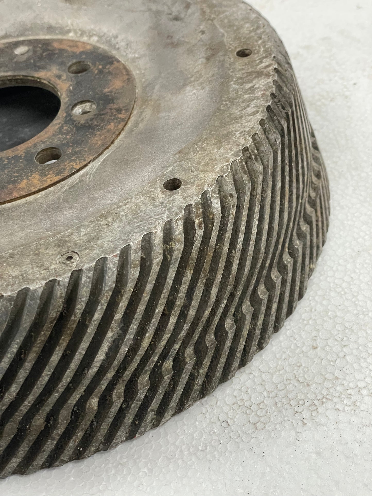 80945 USED 750/101 GIULIETTA FRONT RIGHT BRAKE DRUM - THREE SHOE