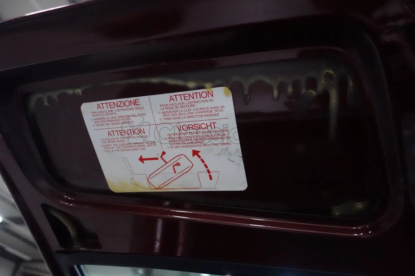AC182 ATTENZIONE SPARE WHEEL STICKER - 105 & 116