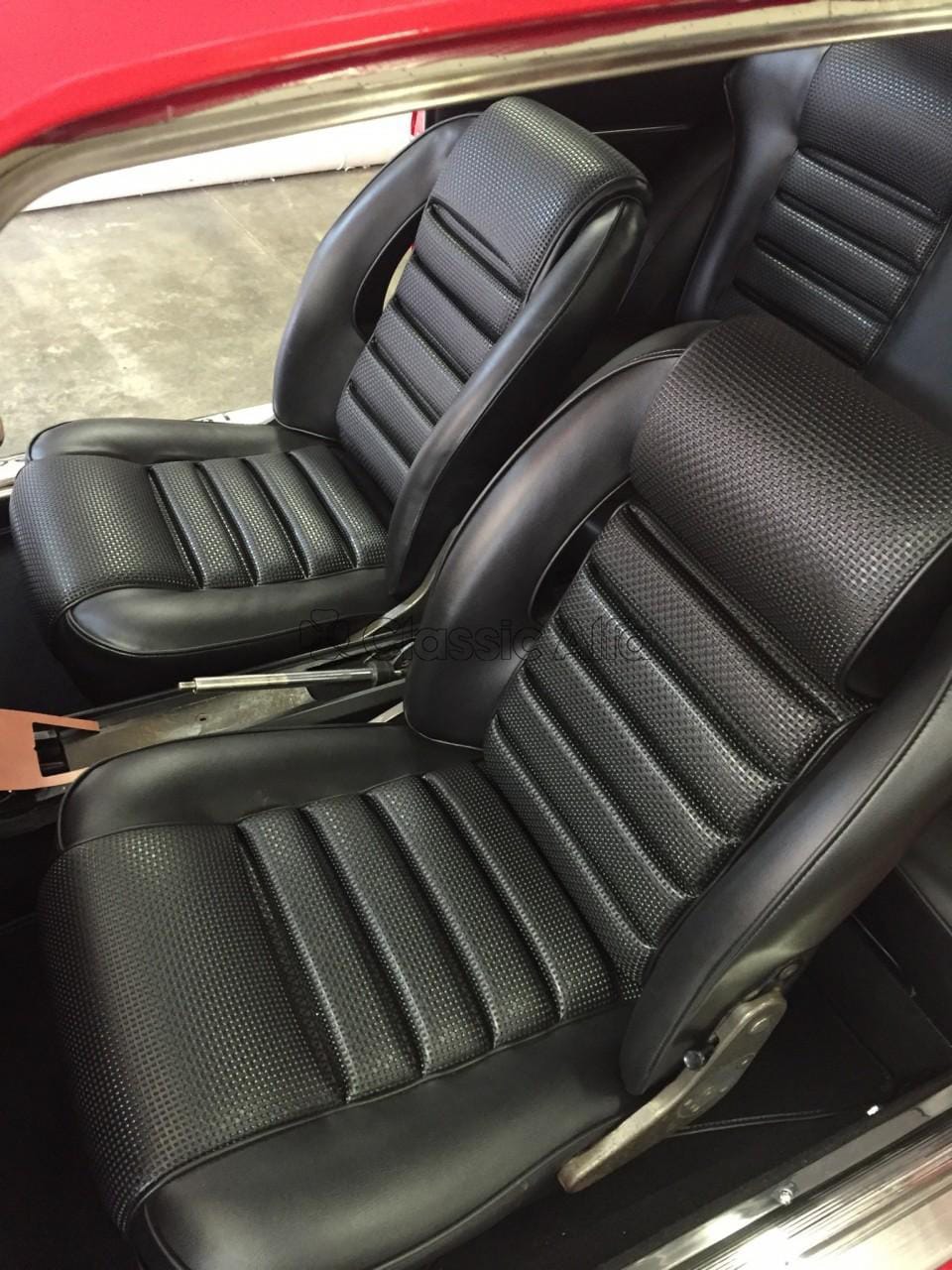 IN012 PAIR 1750GTV MK 1 FRONT SEAT COVERS - BLACK