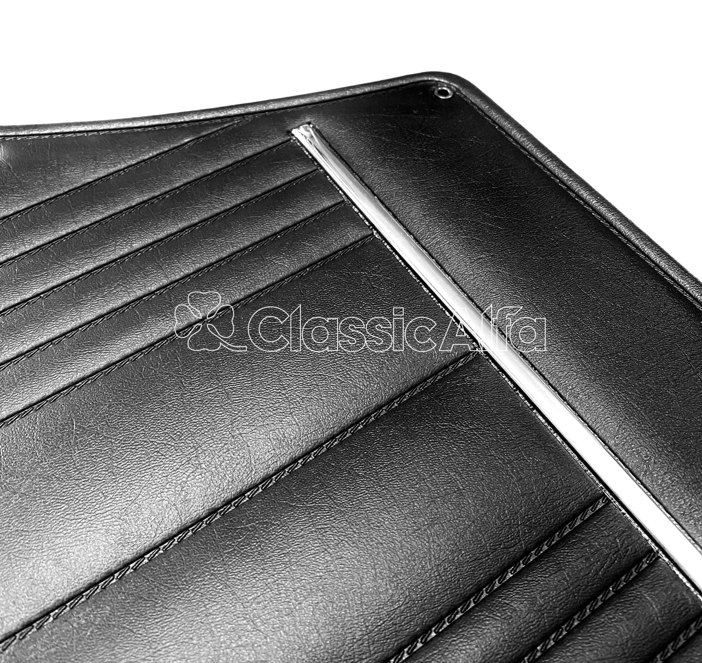 IN210 GIULIA SALOON INNER DOOR PANEL SET BLACK 74-78