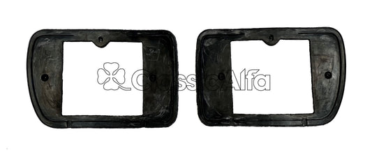 LT021 REAR LIGHT SEAL - PAIR - 1300-1750 GT/GTV