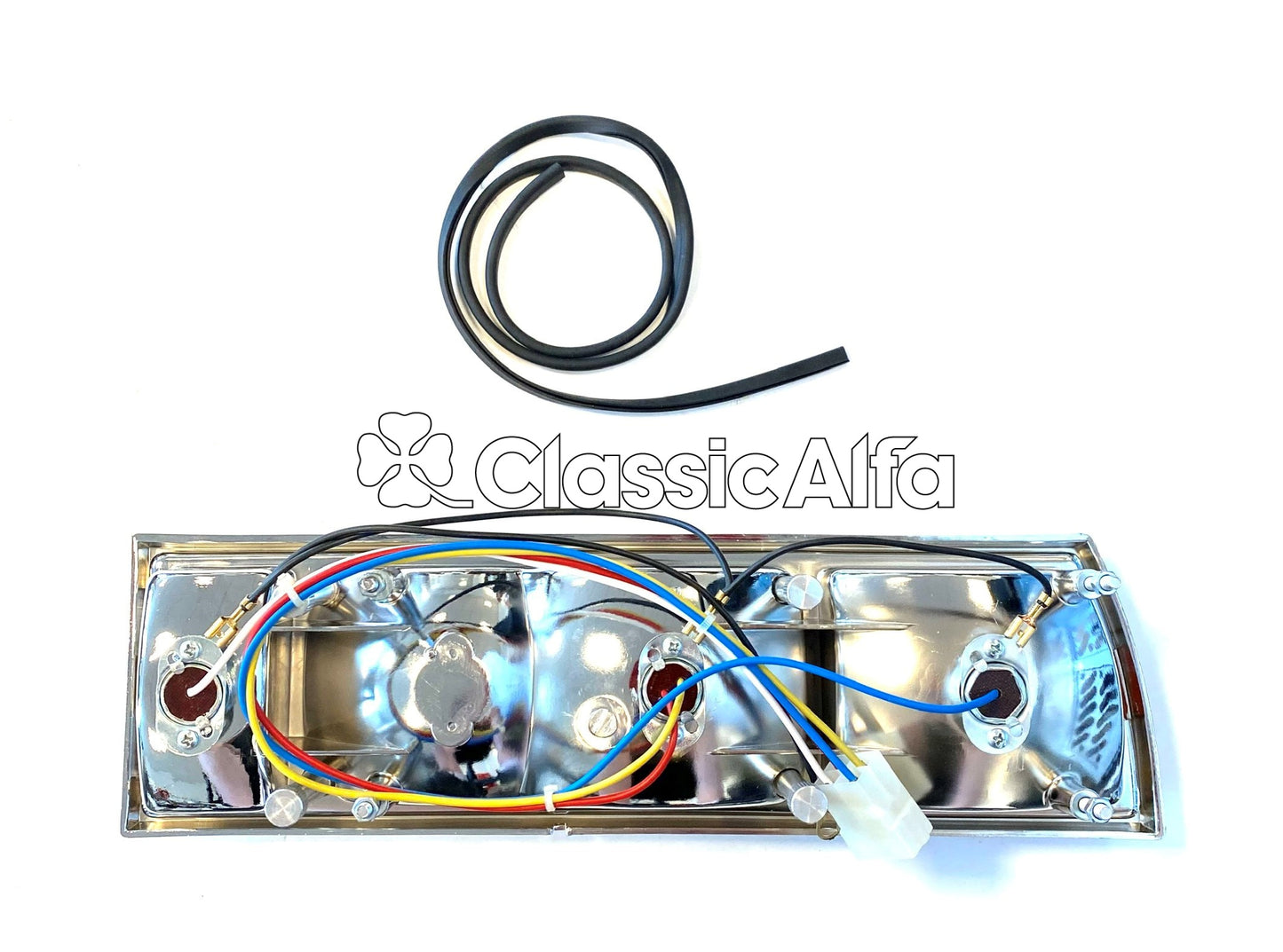 LT035/1 SPIDER 1970-83 TAIL LIGHT - LEFT (REPRODUCTION)