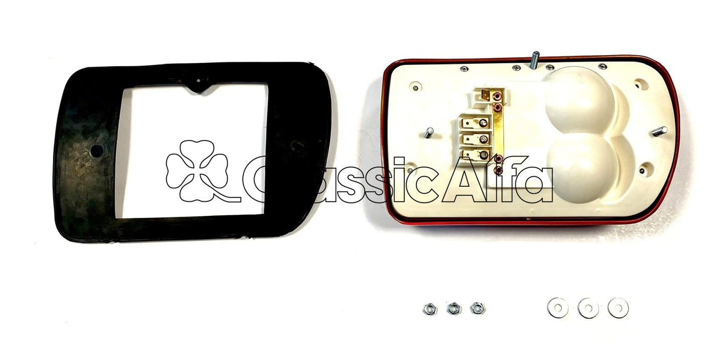 LT068 COMPLETE REAR LIGHT UNIT GT/GT JUNIOR/1750 GTV - LEFT