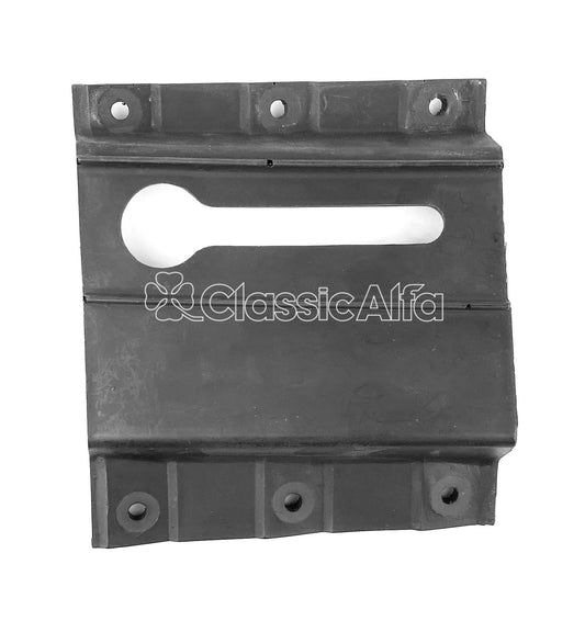 MI069 FRONT LEFT BUMPER BRACKET - S4 SPIDER
