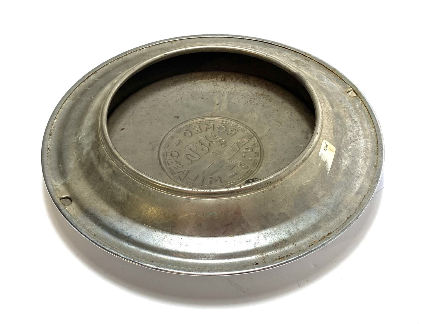 N0205 ORIGINAL EARLY 105 (1300) HUBCAP