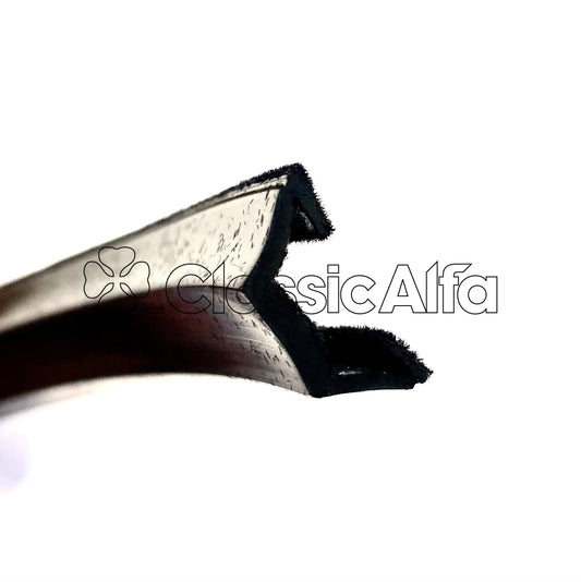 RB010 GT/GTV DOOR GLASS CHANNEL FELT - REAR