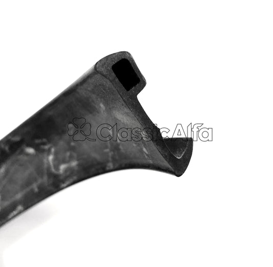 RB033/2 SPIDER 1966-69 HARDTOP REAR BASE SEAL