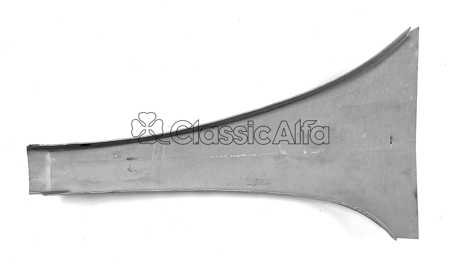 ST211 SPIDER FRONT WING SECTION UNDER HEADLAMP RIGHT