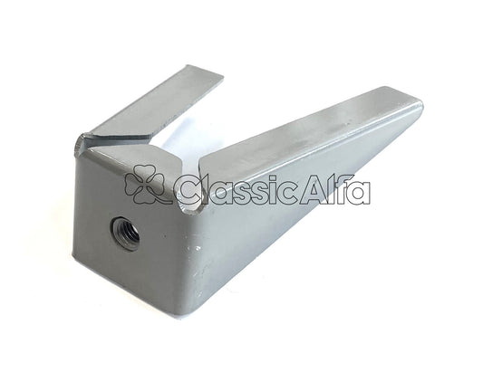 ST228 REAR BUMPER SUPPORT BRACKET RIGHT GTJ & GTV 63-77