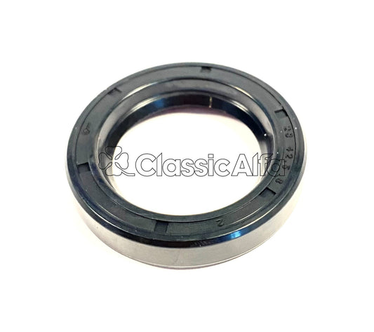 SU082 STEERING BOX BOTTOM OIL SEAL - ZF BOX