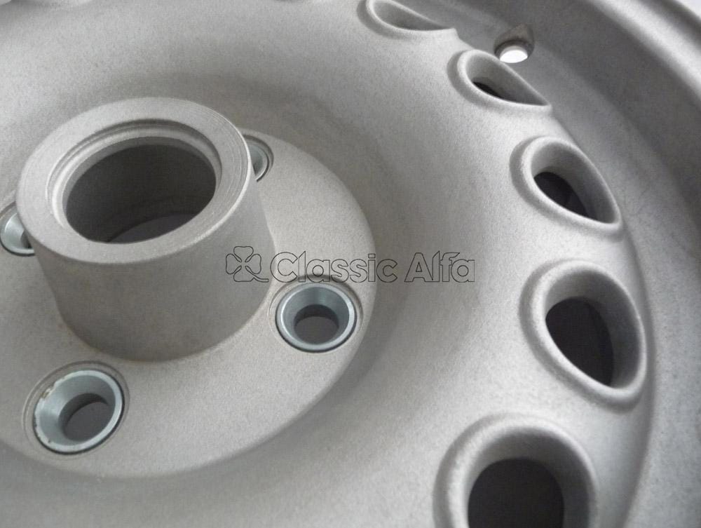 WH016/2 GTA STYLE 7 x 14" ET23 NATURAL FINISH ALLOY WHEEL