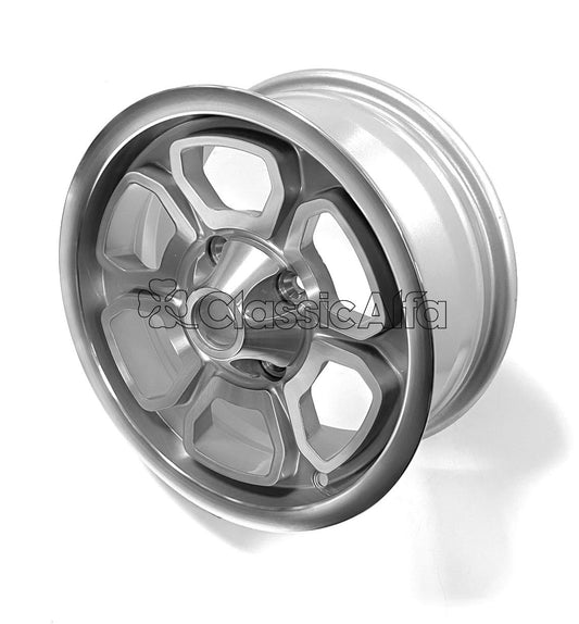 WH041/1 MOMO VEGA STYLE 6 x 14" WHEEL SILVER