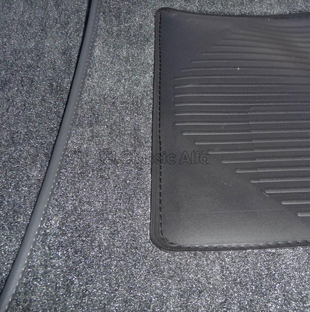 IN056G GT/GTV CARPET SET - GREY - RIGHT HAND DRIVE