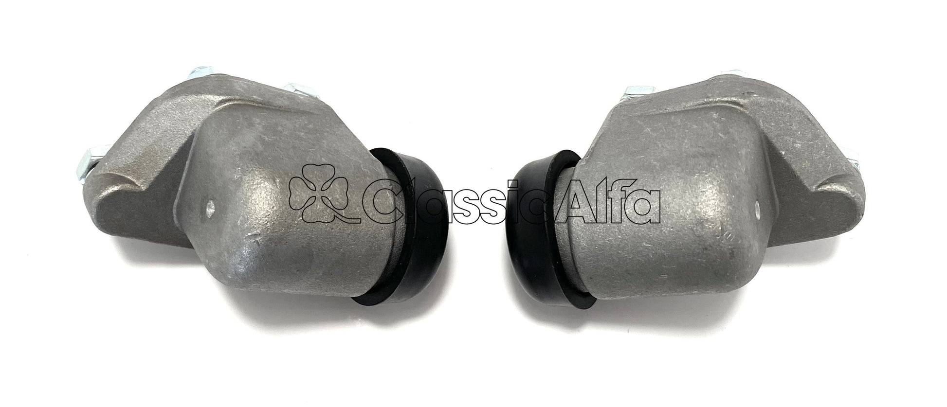101-006 PAIR OF FRONT WHEEL BRAKE CYLINDERS - 3 SHOE BRAKES