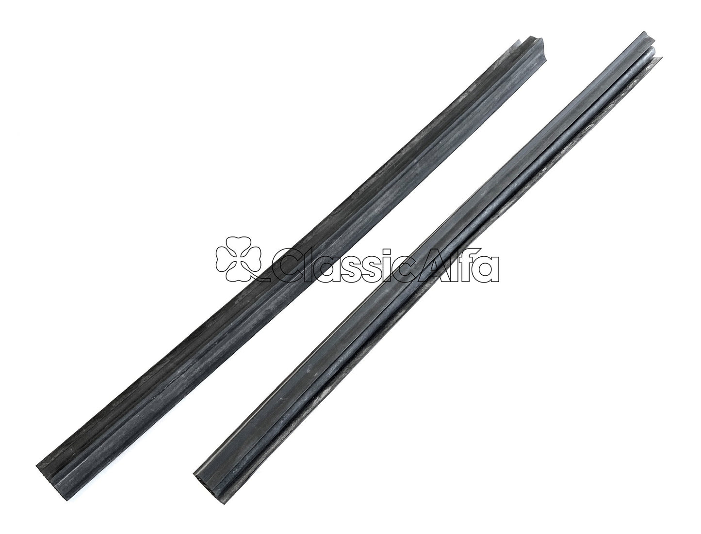 101-203 WINDSCREEN TO QUARTERLIGHT SEALS - 101 SERIES SPIDER