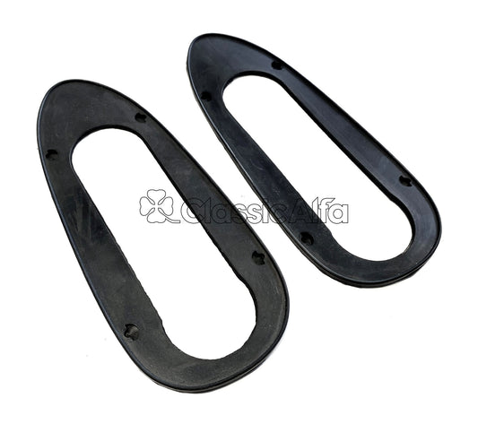 101-206 PAIR OF TAILLIGHT TO BODY SEALS FOR 101 SERIES SPRINTS