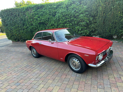 1965 GIULIA SPRINT GT RHD - £39,750 (ONO)