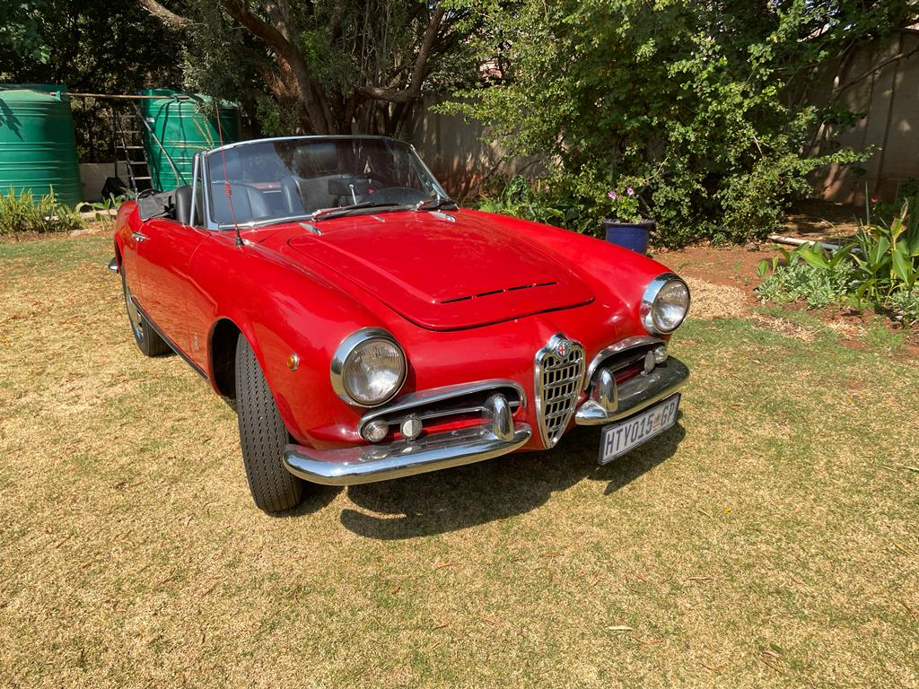 1963 GIULIETTA SPIDER LHD  -  33,000 EUROS