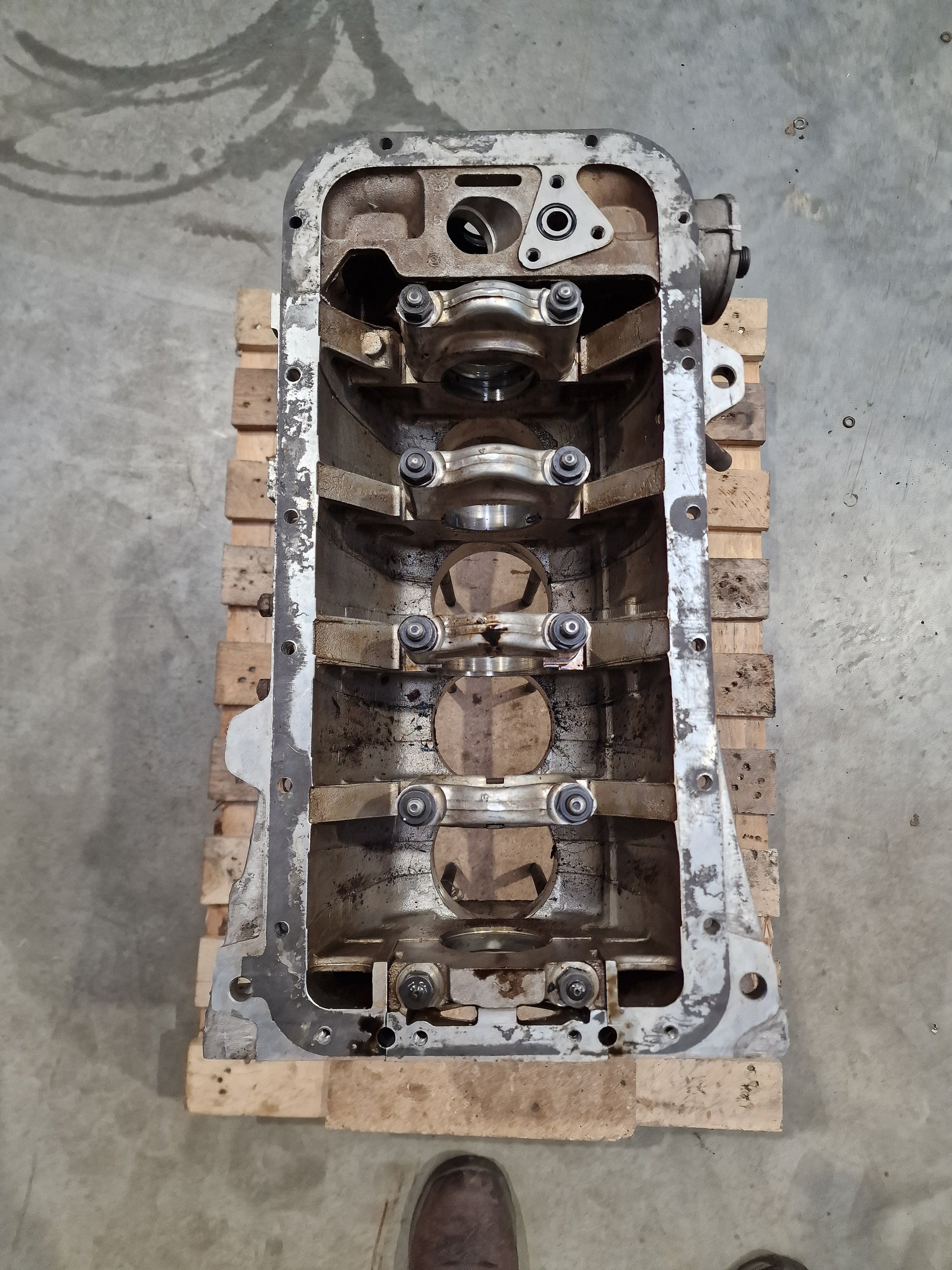 80555 USED ENGINE BLOCK 2000 116 AR01655