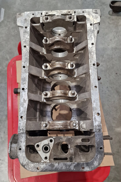 80563 USED ENGINE BLOCK 1600 AR00526A