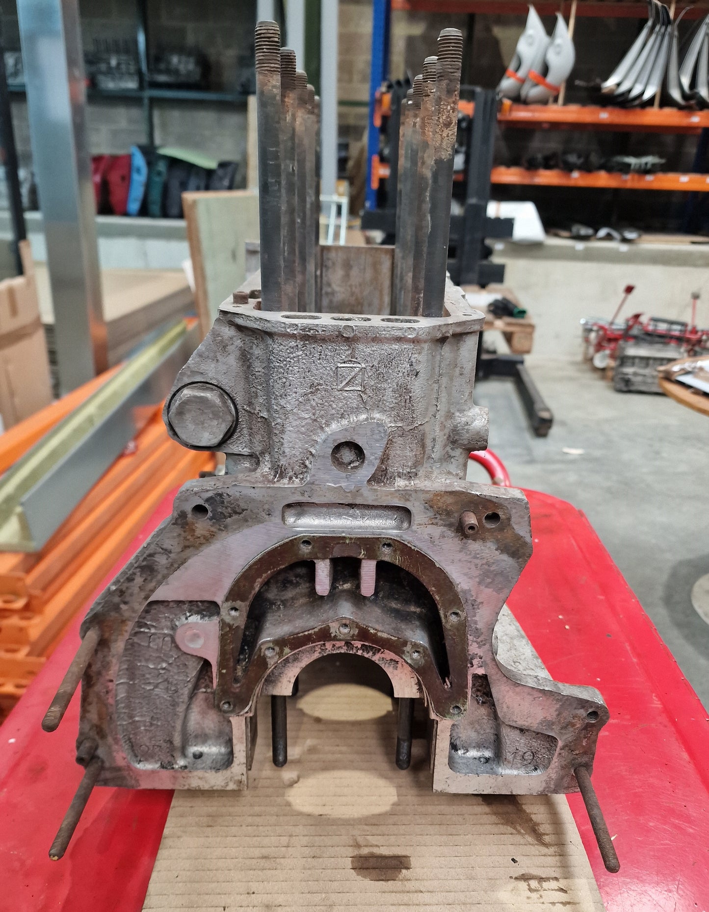 80575 USED ENGINE BLOCK 2000 105 AR00512