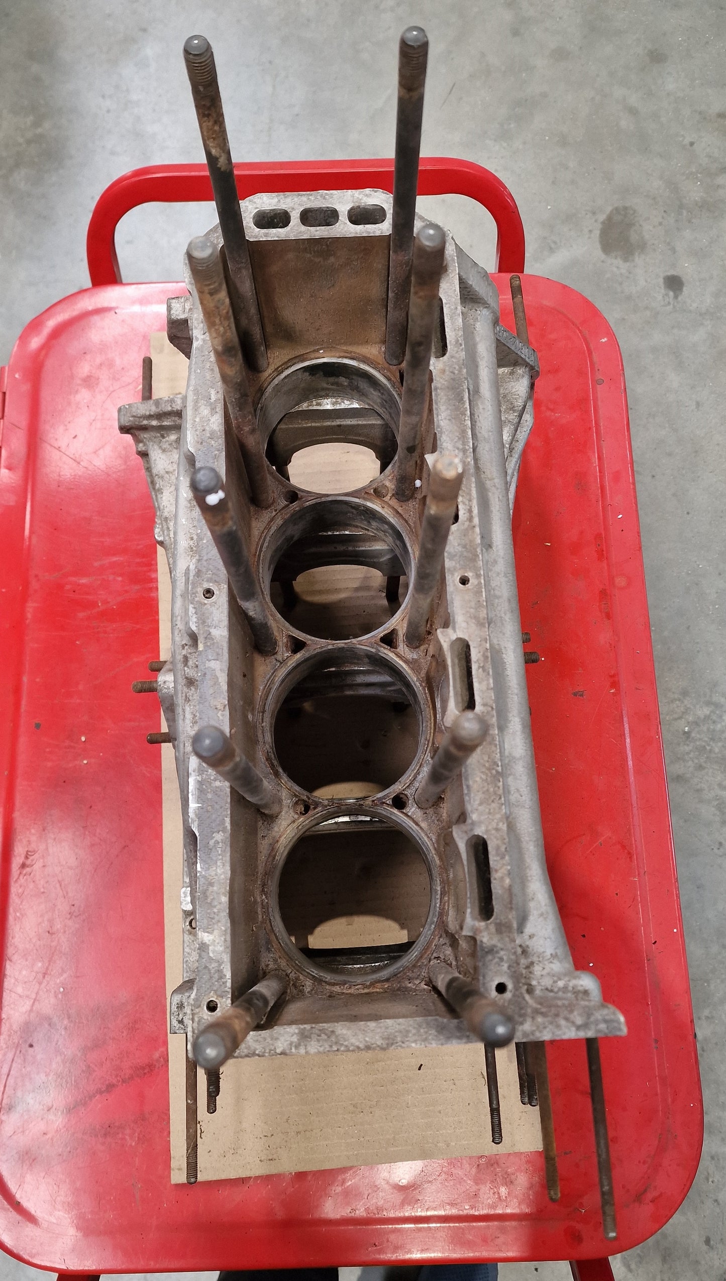 80575 USED ENGINE BLOCK 2000 105 AR00512