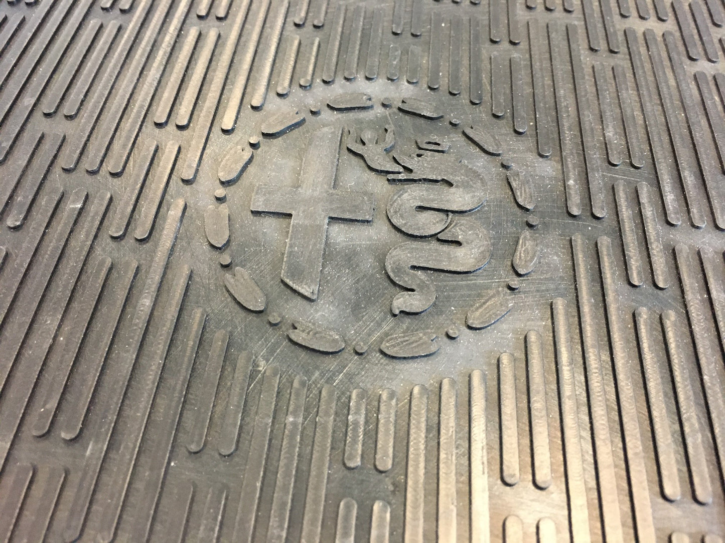 2600-254 FRONT LEFT RUBBER MAT SPRINT 102 & 106 CARS