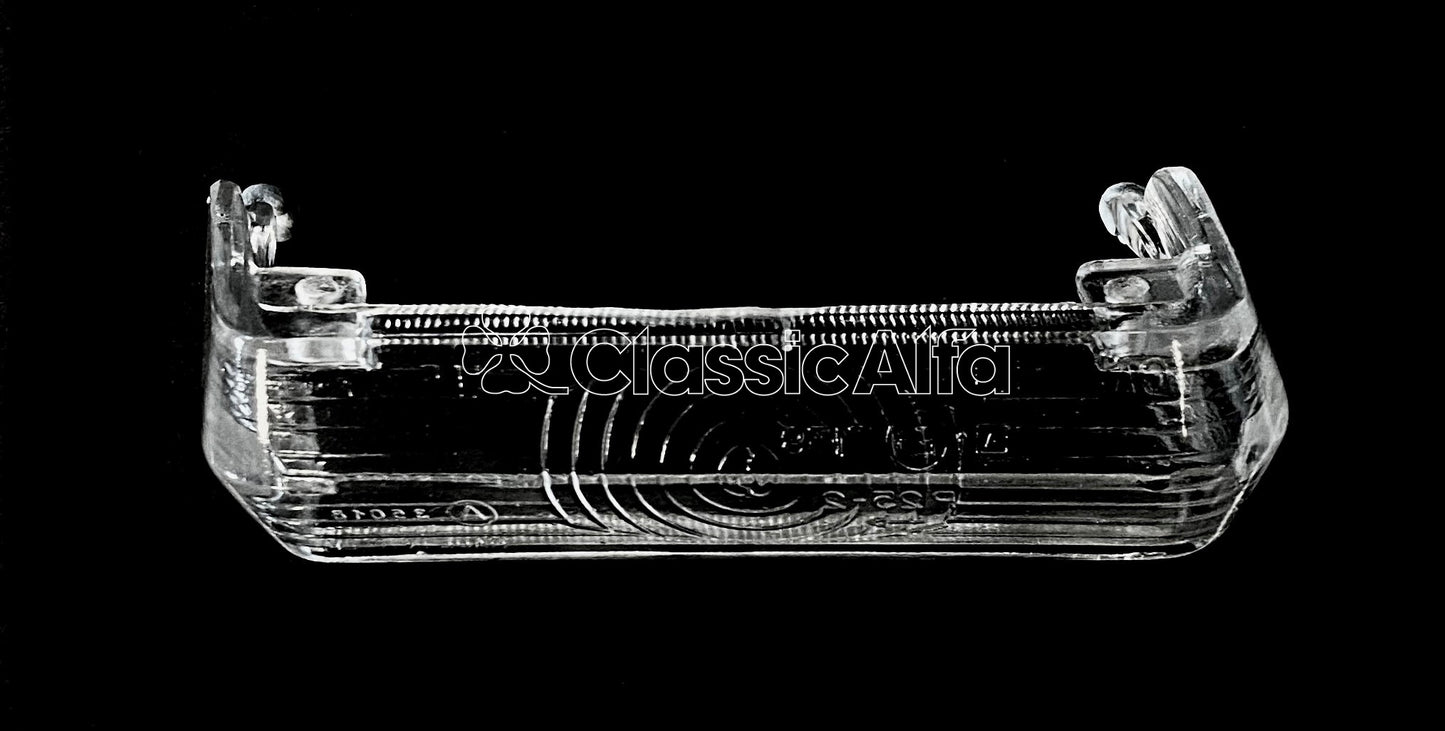 2600-304 SPRINT & JUNIOR ZAGATO   2600 2000 CLEAR INDICATOR LENS RH