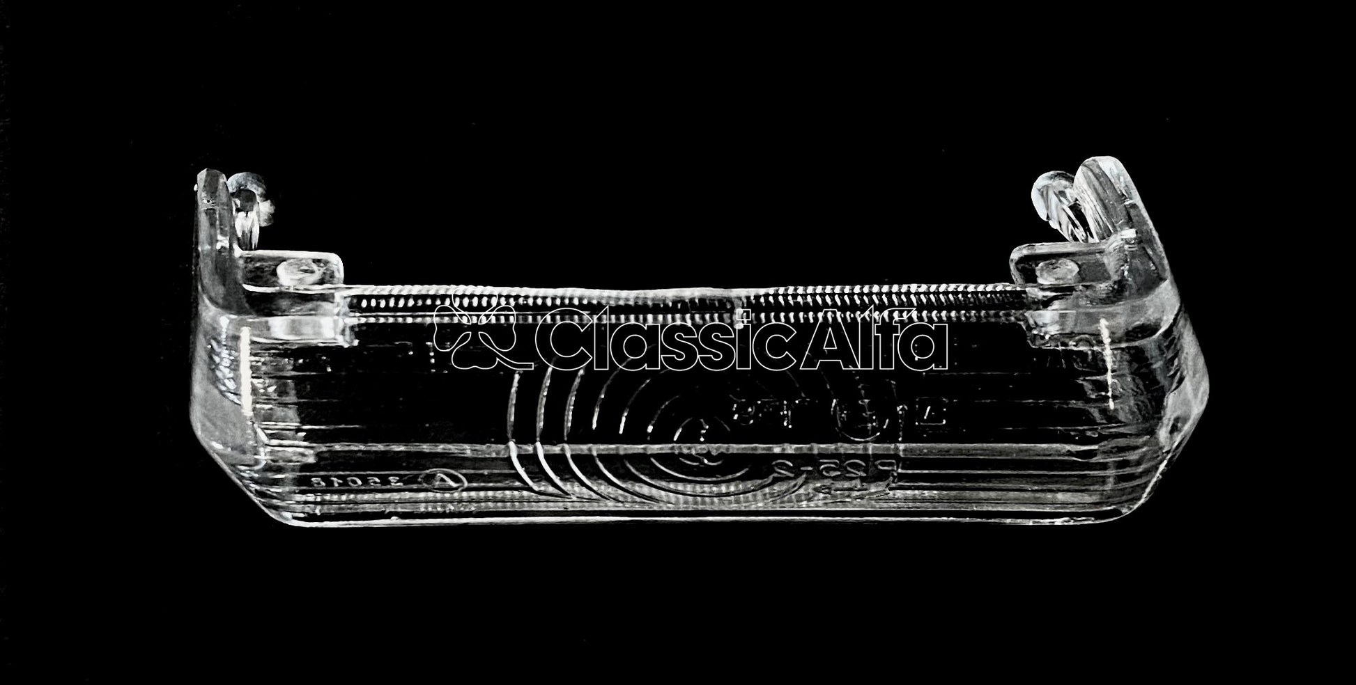 2600-304 SPRINT & JUNIOR ZAGATO   2600 2000 CLEAR INDICATOR LENS RH