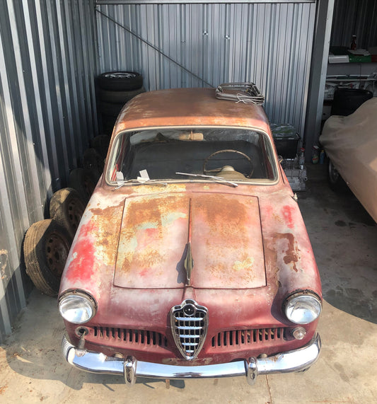 1955 GIULIETTA BERLINA $5,000 (USD)