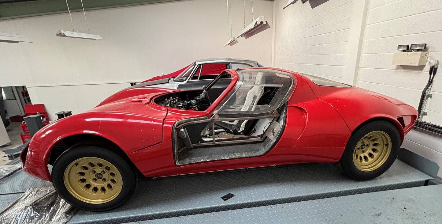 33 STRADALE BODY SET MOUNTED ON VX220 - £39,500