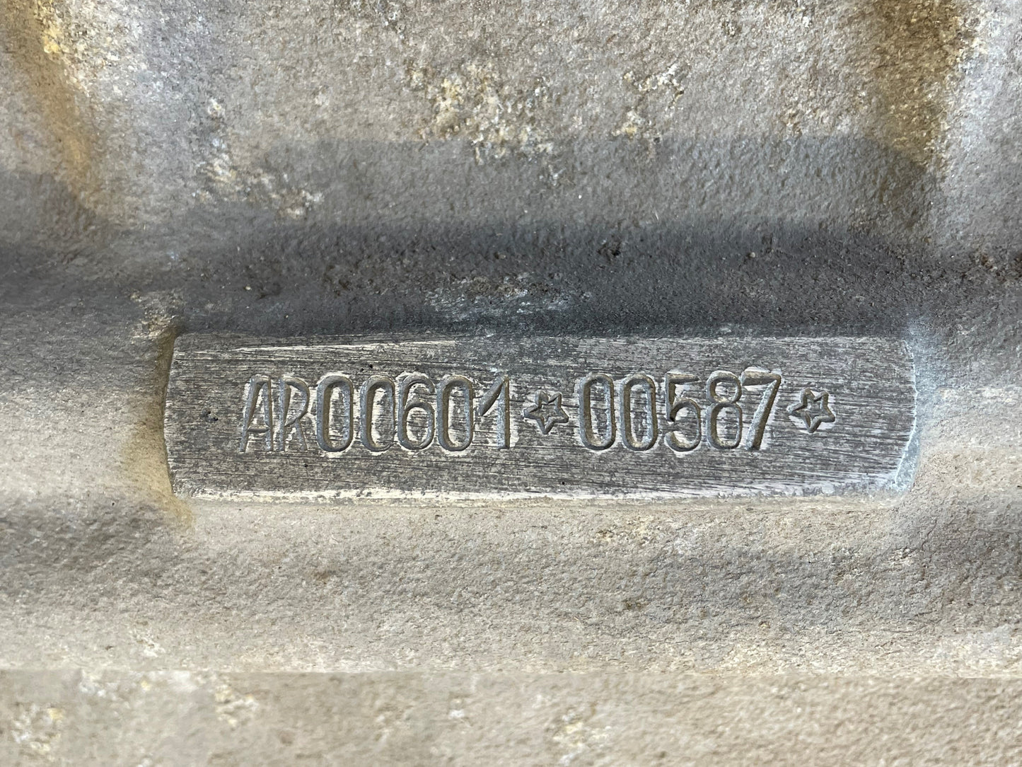 80885 USED 2600 BLOCK AR00601