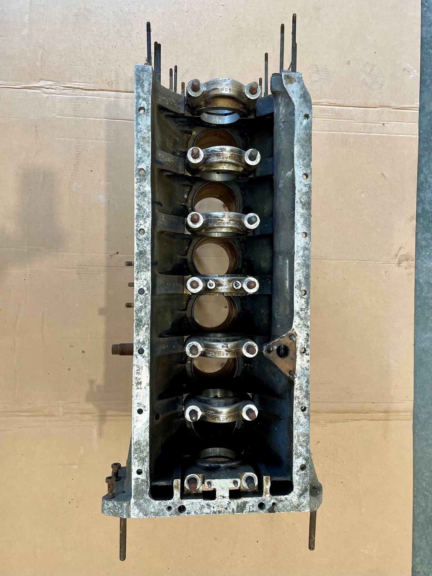 80885 USED 2600 BLOCK AR00601