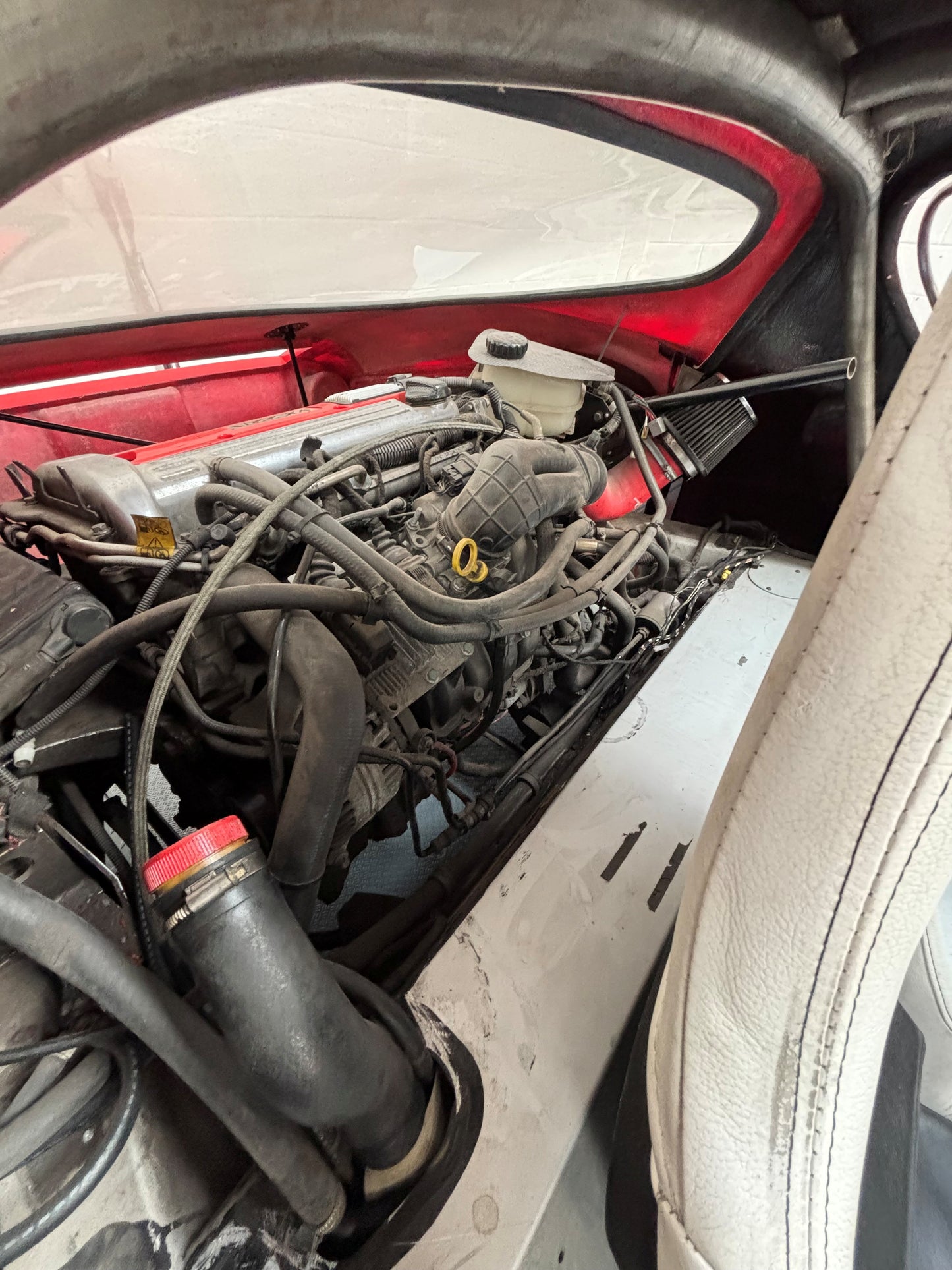 33 STRADALE BODY SET MOUNTED ON VX220 - £39,500