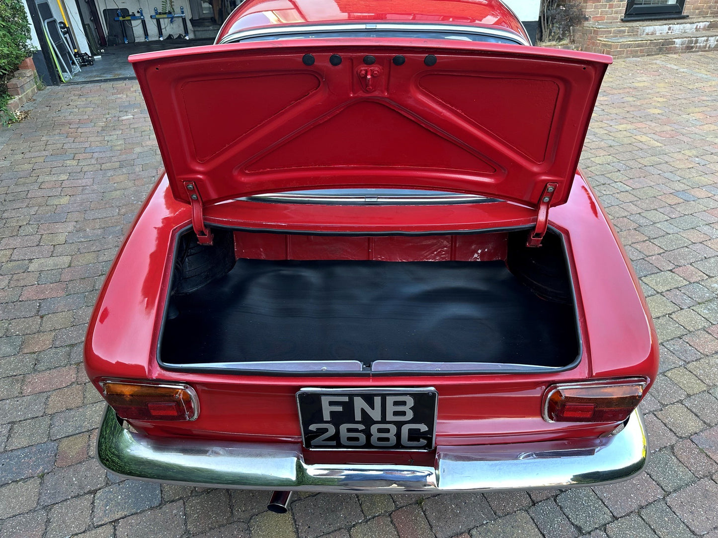1965 GIULIA SPRINT GT RHD - £39,750 (ONO)