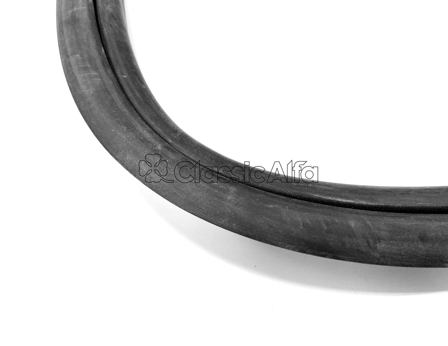 750-202 REAR SCREEN SEAL - ALL PRODUCTION 750 & 101 SERIES SPRINTS(1955-63)