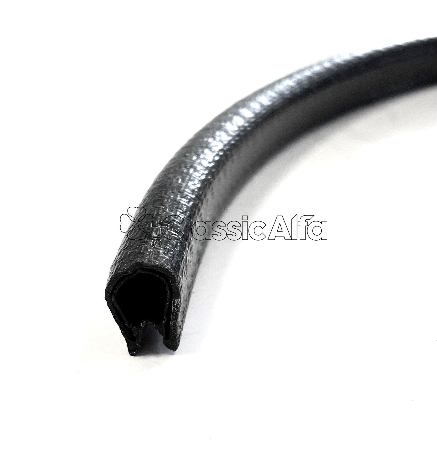 750-256 REAR BODY SEAM TRIM - 750 & 101 SERIES SPIDER - BLACK