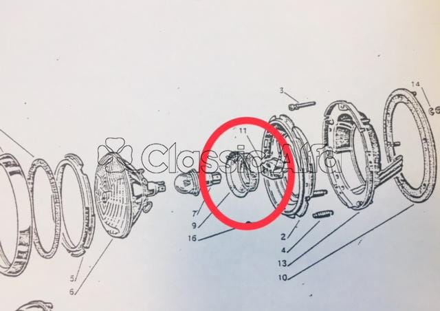750-267 PAIR OF HEADLIGHT UNIT DUST COVERS 101 102 106 CARS