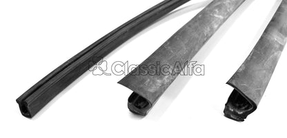 750-272 PAIR SPRINT SPECIALE REAR SIDE WINDOW SEALS