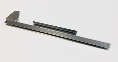 750-517 GIULIETTA SPIDER LEFT DOOR GLASS SUPPORT CHANNEL