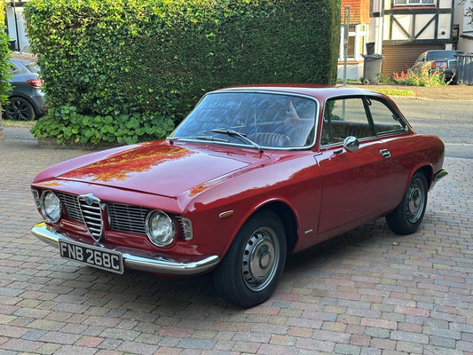 1965 GIULIA SPRINT GT RHD - £39,750 (ONO)