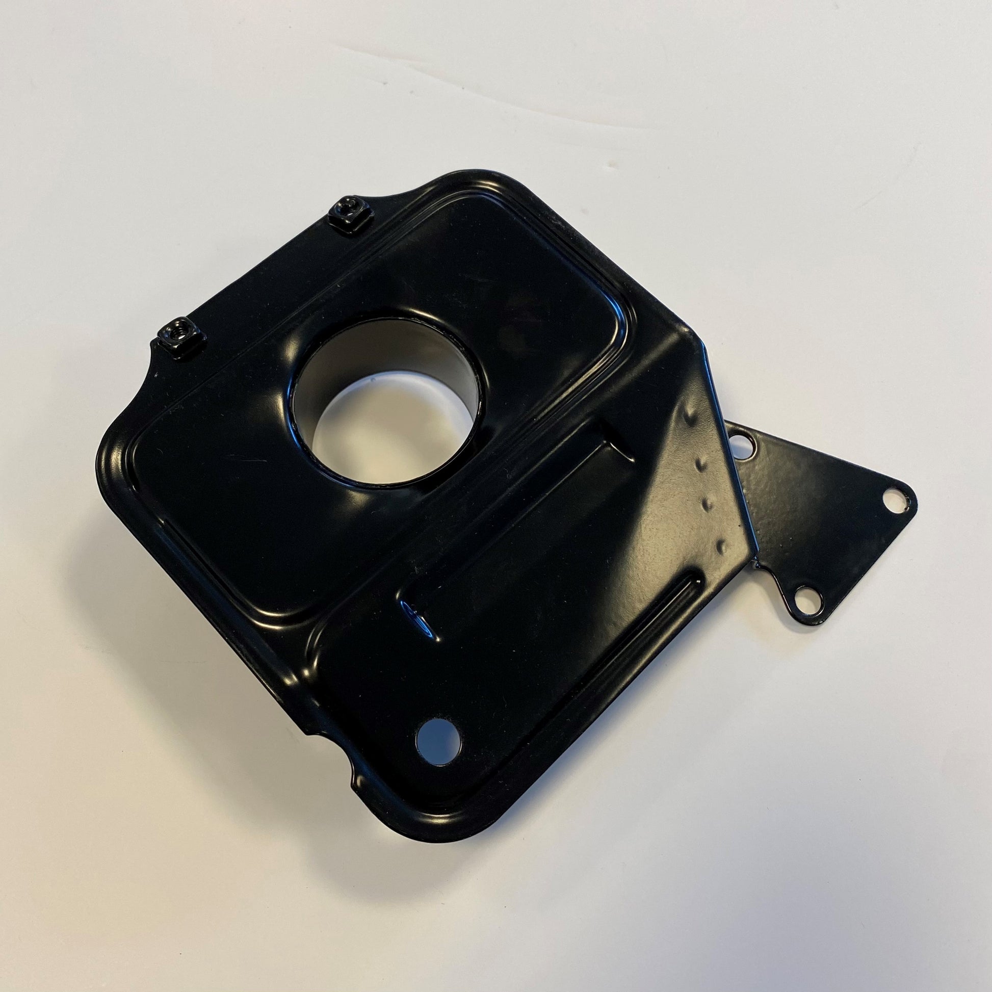 80011 USED 105 WARM AIR DUCT BRACKET 1970 ONWARDS