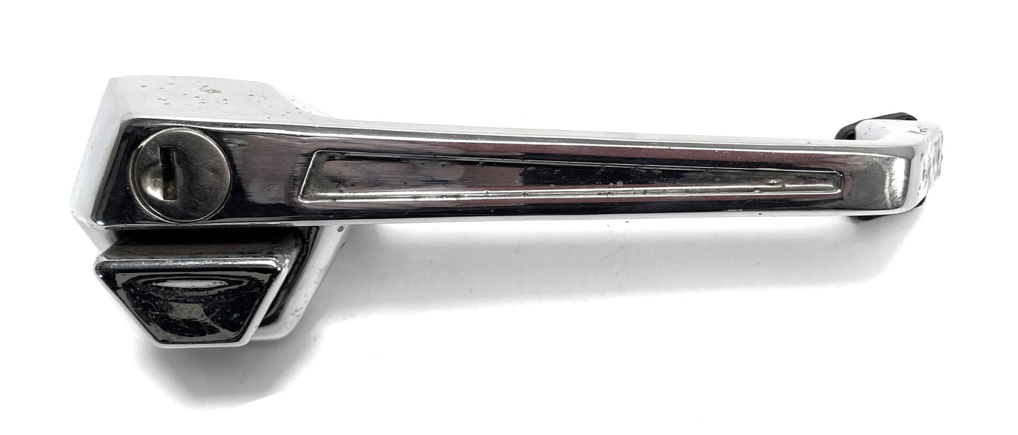 80449 USED DOOR HANDLE 1ST SERIES ALFETTA SALOON - RIGHT
