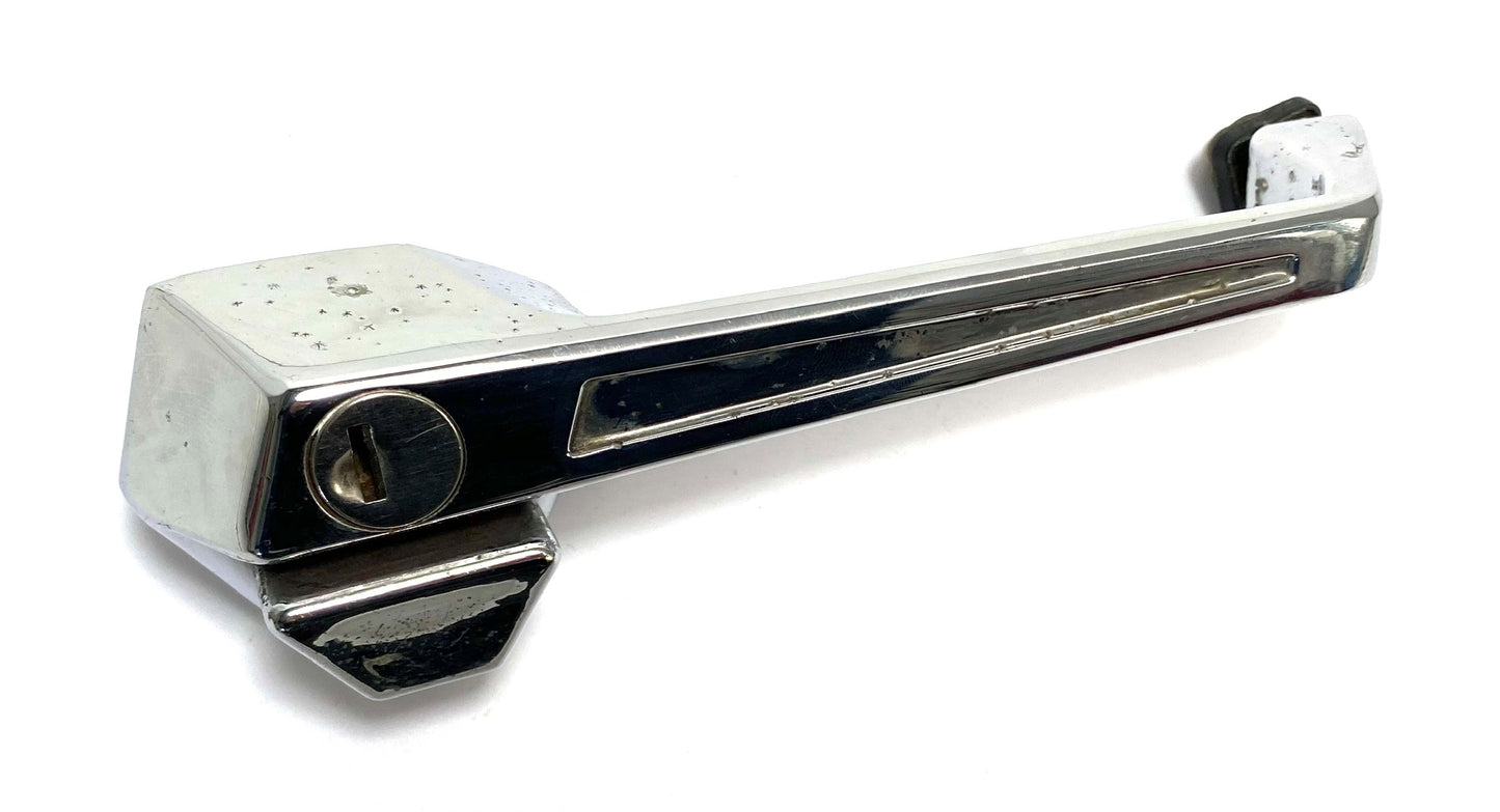 80449 USED DOOR HANDLE 1ST SERIES ALFETTA SALOON - RIGHT